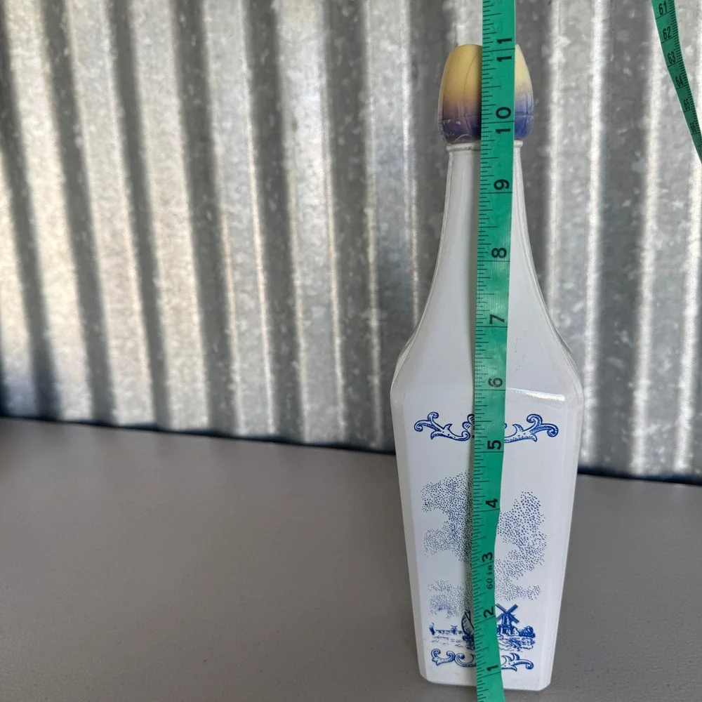 Vintage Milk Glass Liquor Decanter Dutch Windmill Blue White Tulip Cap D-126